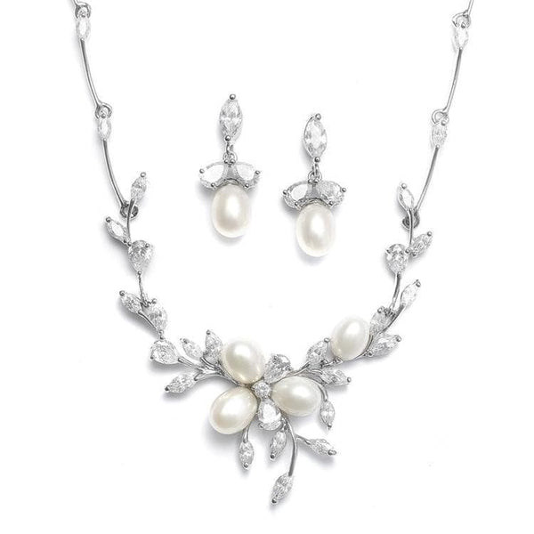 Claire Freshwater pearl Necklace Set