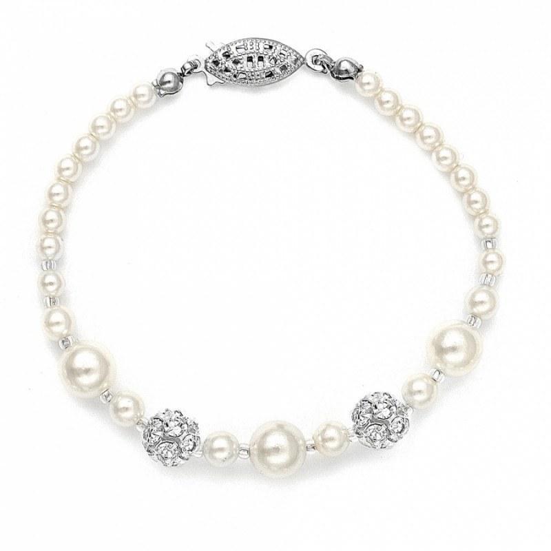 Pearl and diamante bracelet Outlet